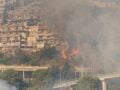 Σικελία: Μεγάλη φωτιά στην Ταορμίνα απειλεί σπίτια – «Η κατάσταση είναι πραγματικά τραγική»