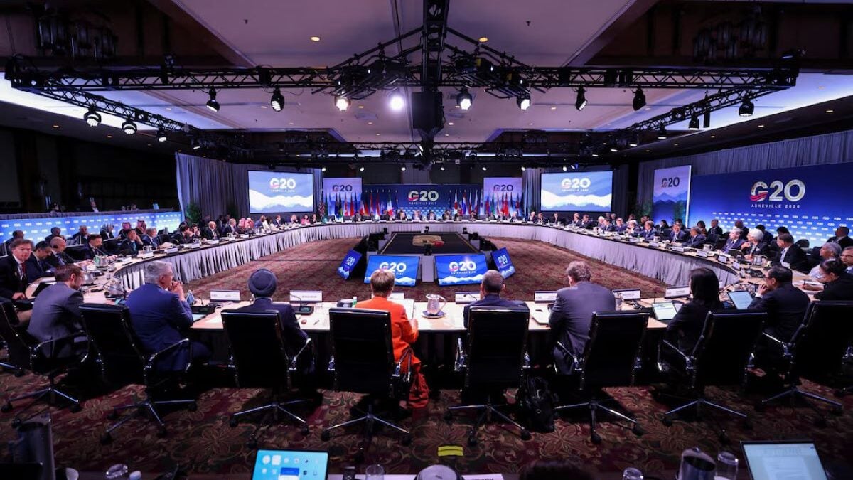 G20: Ρήγμα ΗΠΑ-Ευρώπης για την επιστροφή της Ρωσίας στη Σύνοδο – Αντιδράσεις και μπλόκο στην «οικογενειακή» φωτογραφία 3 G20: Ρήγμα ΗΠΑ-Ευρώπης για την επιστροφή της Ρωσίας στη Σύνοδο – Αντιδράσεις και μπλόκο στην «οικογενειακή» φωτογραφία