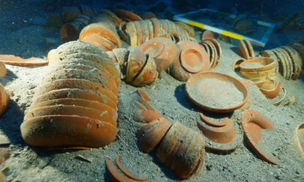 Άδρασαν: Κεραμικά 2.100 ετών από ναυάγιο και η πιθανή σύνδεσή τους με τη Ρώσο του Κικέρωνα
