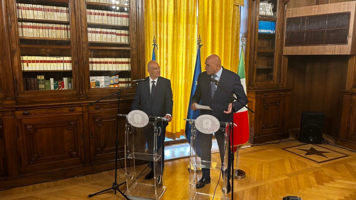 Αποστολή στη Ρώμη: Υπογράφηκε η απόκτηση 2 φρεγατών FREMM 2 Αποστολή στη Ρώμη: Υπογράφηκε η απόκτηση 2 φρεγατών FREMM