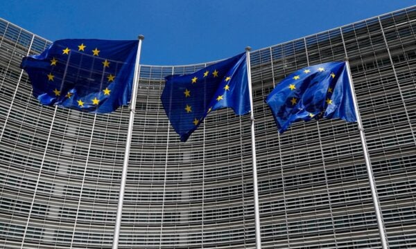 Κομισιόν: Χρηματοδότηση 3,3 δισ. ευρώ για την άμυνα της Ουκρανίας