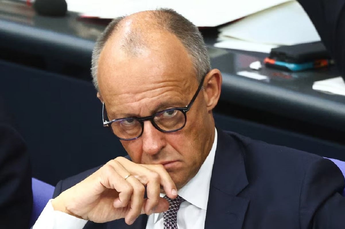 Μερτς κατά AfD: Η «επαναμετανάστευση» που προτείνει ισοδυναμεί με εθνοκάθαρση