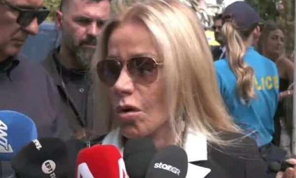 Γιώργος Μαζωνάκης: «Λύγισε» η Μαριάννα Λάτση στη Νίκαια – «Τον λατρεύουμε και μας βλέπει από εκεί»