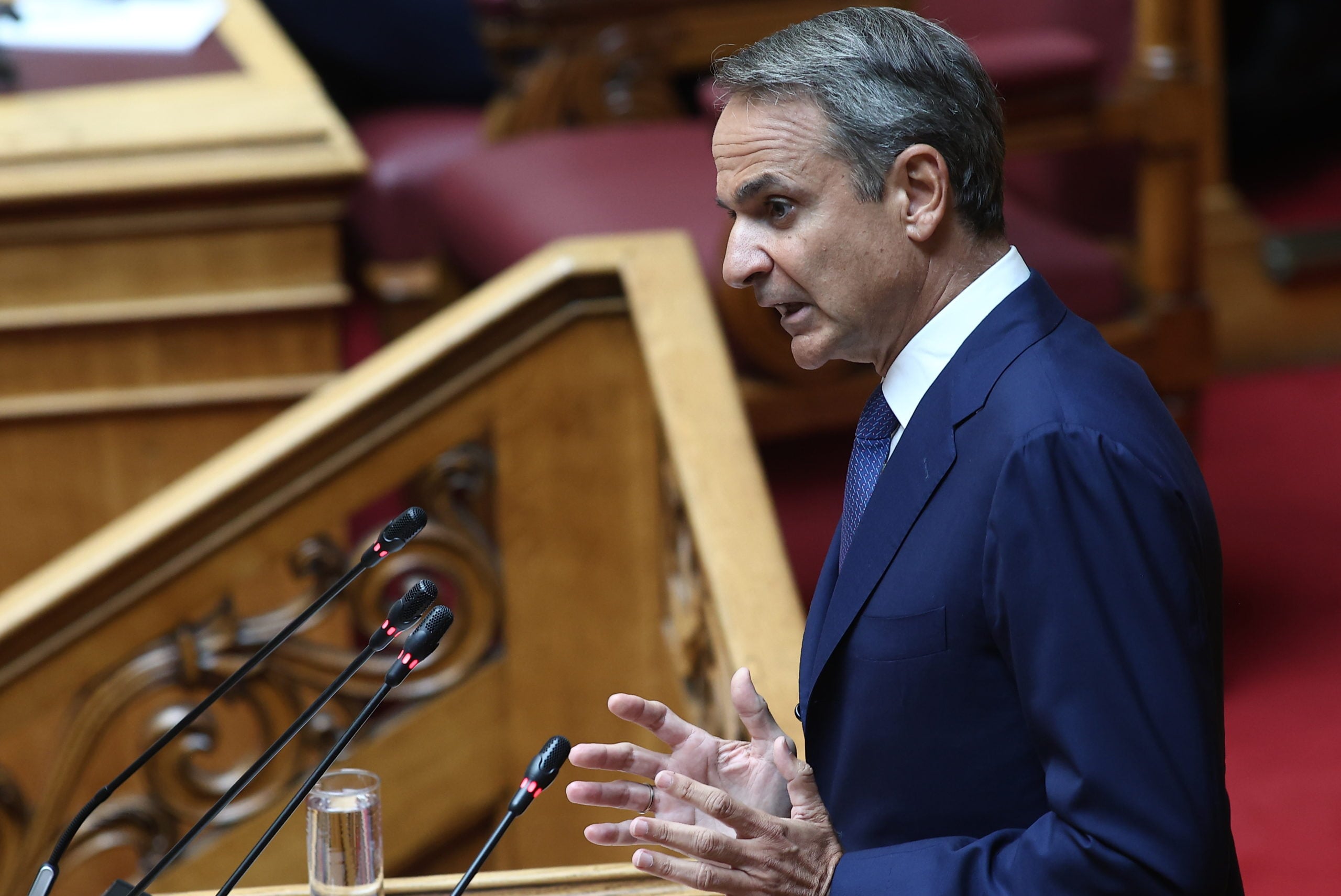 Μητσοτάκης στη Βουλή: Στόχος ένα Σύνταγμα που να συμβαδίζει με την εποχή – Το δίλημμα ελπίδα ή περιπέτεια θα ισχύσει μέχρι τις επόμενες εκλογές