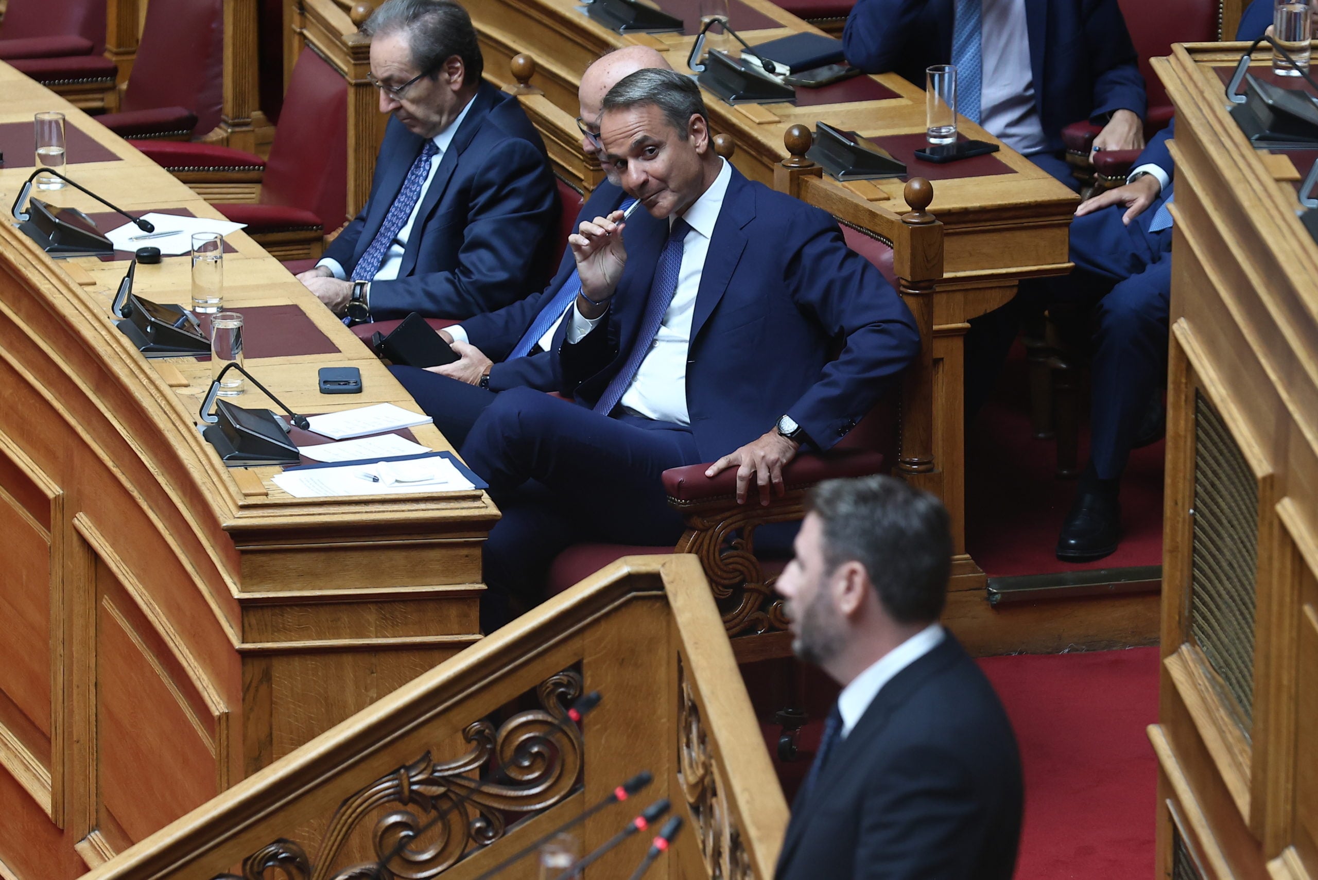 Μητσοτάκης σε Ανδρουλάκη: Βαθιά ανευθυνότητα να μπλέκετε τα εξωτερικά ζητήματα στην εσωτερική αντιπαράθεση – Η ατάκα για Φλωρίδη και την… ανθοδέσμη