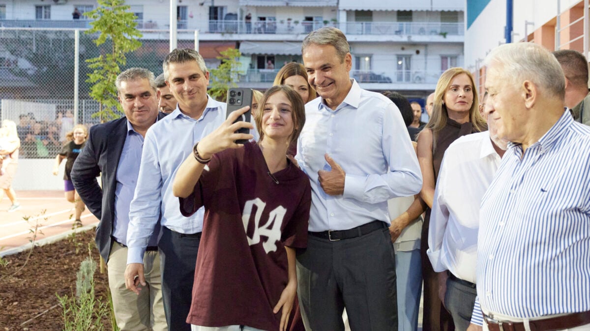 Κυριάκος Μητσοτάκης: Το βίντεο από την περιοδεία του στη Θεσσαλονίκη με το μήνυμα «Η Θεσσαλονίκη αλλάζει» 1 Κυριάκος Μητσοτάκης: Το βίντεο από την περιοδεία του στη Θεσσαλονίκη με το μήνυμα «Η Θεσσαλονίκη αλλάζει»