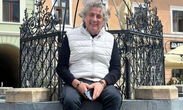 Νάσος Κομιανός: Πρώην πελάτισσα του υπνοθεραπευτή δηλώνει: «Έλεγε πως ο πατέρας μου έχει μετενσαρκωθεί…»