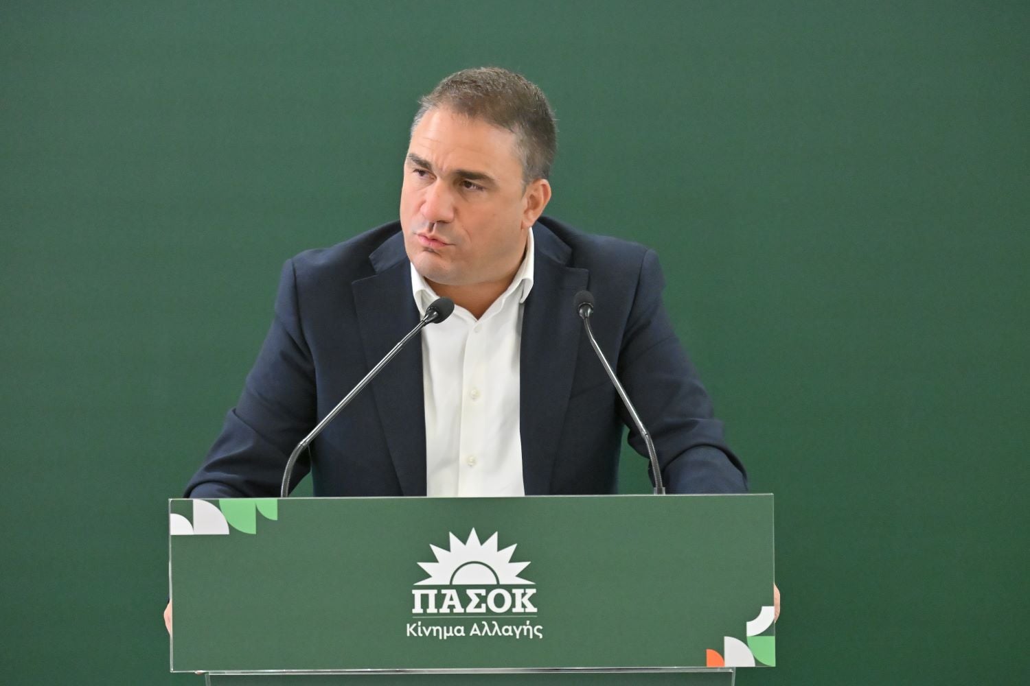 Τσουκαλάς σε Μαρινάκη για την παραπομπή Τριαντόπουλου: «Σταματήστε να περιφέρετε την αναξιοπιστία σας»