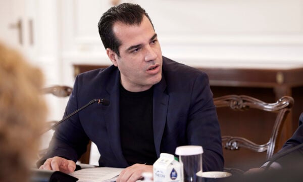 Θάνος Πλεύρης: Περίπου 20.000 λιγότερες παράνομες αφίξεις από Αύγουστο 2025 έως Ιούλιο 2026 – Το μεγάλο πρόβλημα είναι η Λιβύη