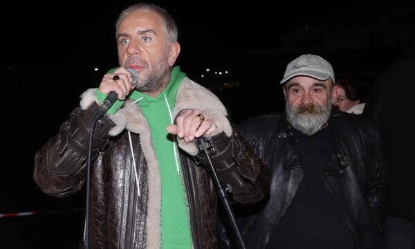Γιώργος Μαζωνάκης: Ο Κωνσταντίνος Πολυχρονόπουλος μιλά για τη συνεργασία τους – Μαγείρευαν μαζί για ανθρώπους με ανάγκη