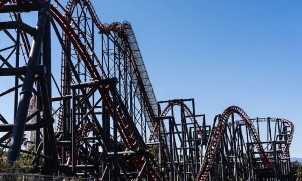 Καλιφόρνια: Η Six Flags κλείνει το X2 μετά την έρευνα για σοβαρούς τραυματισμούς και τουλάχιστον δύο θανάτους