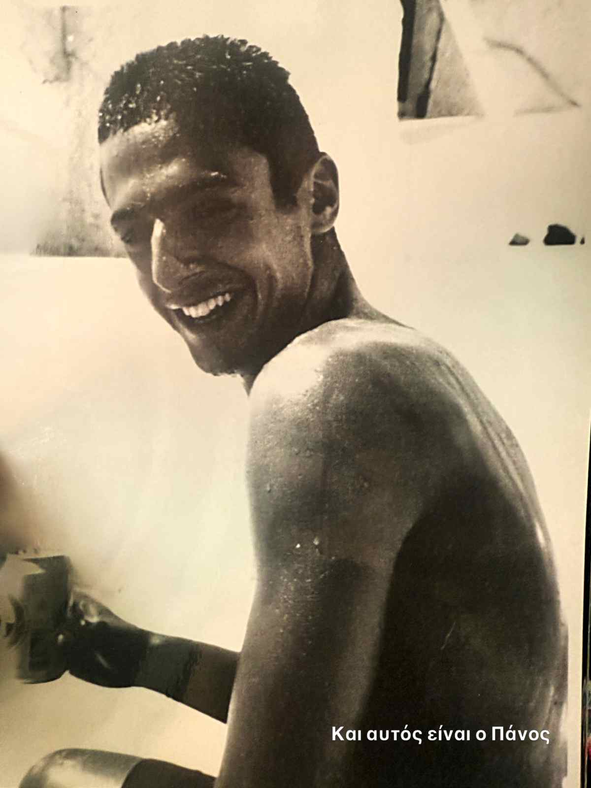Σολωμού: Ο άγνωστος «γάμος» στα 19 – «Για εμάς ήταν αληθινό» Οι φωτογραφίες με τον πρώην σύντροφό της από το παρελθόν και το σήμερα 23 Σολωμού