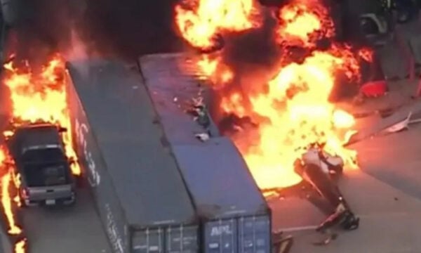 Λος Άντζελες: Συντριβή ελικοπτέρου τηλεοπτικού σταθμού κοντά σε σημείο θανατηφόρου τροχαίου