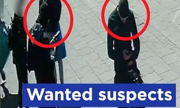 Λονδίνο: Αστυνομικοί μεταμφιέστηκαν σε ντελιβεράδες και καθαριστές για τη σύλληψη οπλισμένου φυγόδικου – ΒΙΝΤΕΟ