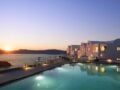 The Duchess: Το νέο ξενοδοχείο της Aria Hotels στη Σαντορίνη