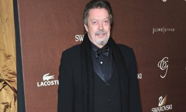 Τιμ Κάρι: Ανακοινώθηκε η αιτία θανάτου του θρύλου του Χόλιγουντ