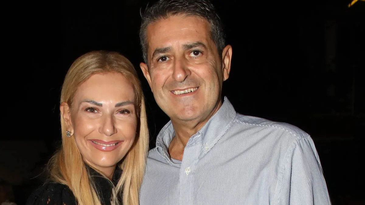 Γιώργος Μυλωνάκης: Βραδινή έξοδος στο Θέατρο Άλσος με την Τίνα Μεσσαροπούλου μετά τις δυσκολίες