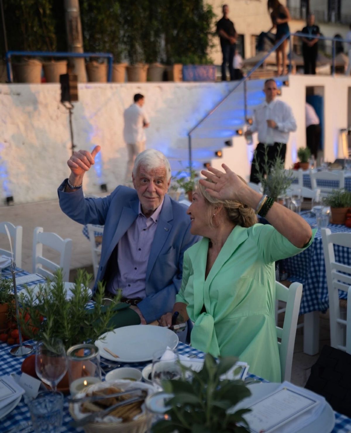 Τζένη Μπαλατσινού: Καλοκαιρινό άλμπουμ με τον Κικίλια, τα τέσσερα παιδιά και τους γονείς της 14 Οι γονείς της Τζένης Μπαλατσινού