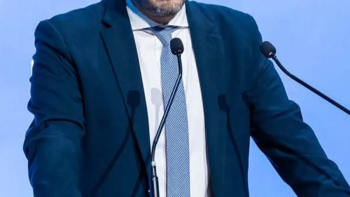 Γιώργος Κώτσηρας: Έγινε πατέρας ο αναπληρωτής υπουργός – «Καλώς μας ήρθες μικρούλη μας»