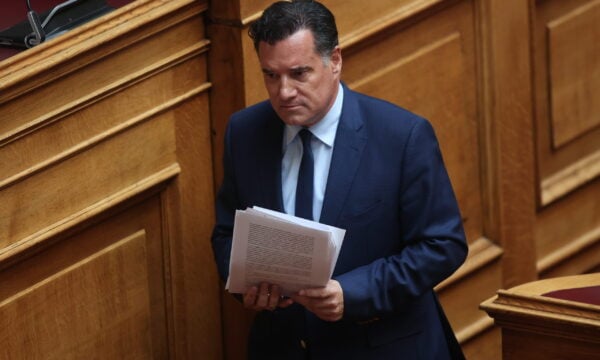 Γεωργιάδης για την κλινική όπου υπέστη ανακοπή ο Γιώργος Μαζωνάκης: Δεν διαθέτει άδεια για πλασμαφαίρεση, ζήτησα έρευνα από τον ΙΣΑ