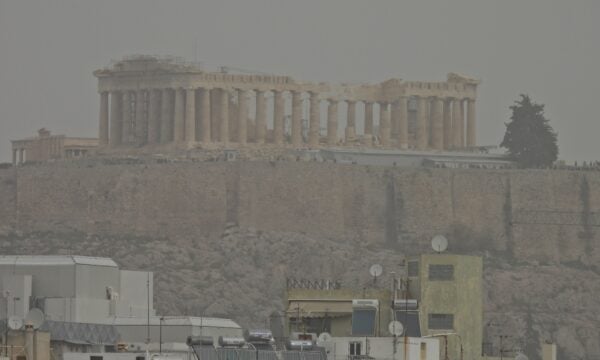 Καιρός σήμερα: Έως 37 βαθμούς η θερμοκρασία, βροχές, καταιγίδες και αφρικανική σκόνη