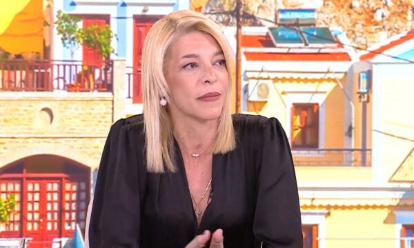 Αφροδίτη Νέστορα: Μιλά για τον χυδαίο τρόπο που χάθηκε η μητέρα της και πώς προσπαθεί να σταθεί στα πόδια της – ΒΙΝΤΕ