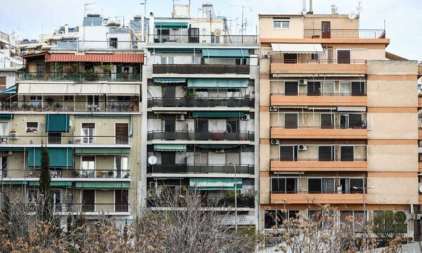 ΣτΕ: Δημόσιο και ΟΤΑ αποζημιώνουν ζημιές σε ακίνητα πάνω σε ρέματα με παράνομες άδειες