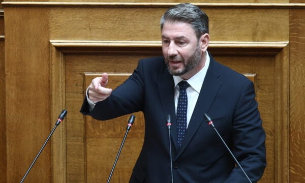 Ανδρουλάκης στη Βουλή: Επενδύετε στο φόβο κι όχι στην ελπίδα – Η κοινωνία θα σας καταψηφίσει