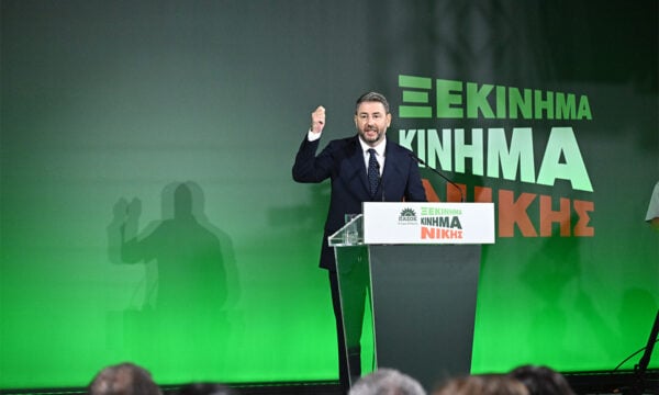 Ανδρουλάκης απέναντι σε Ν.Δ.-ΕΛ.Α.Σ.: «Τώρα ΠΑΣΟΚ» για τη νέα πολιτική αλλαγή