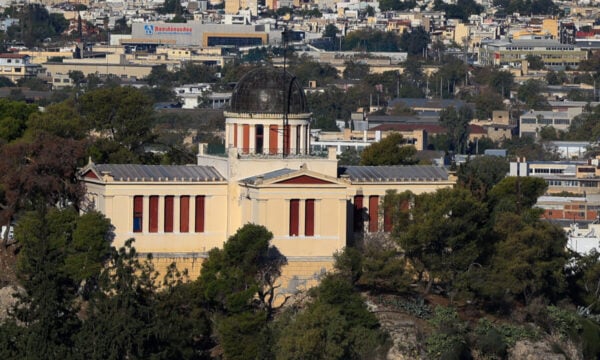 «Ο κόσμος μας είναι κβαντικός στα θεμέλια του – Δεν μπορούμε να κοτσάρουμε τη λέξη “κβαντικό” για να βγάζουμε λεφτά» – Τί είναι η «κβαντική»