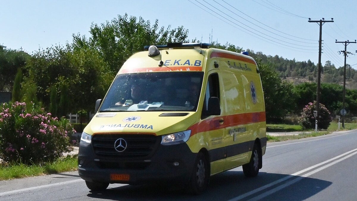 Βόλος: 19χρονος έστειλε τον πατέρα του στο νοσοκομείο με παλούκι και γροθιές 1 Βόλος: 19χρονος έστειλε τον πατέρα του στο νοσοκομείο με παλούκι και γροθιές
