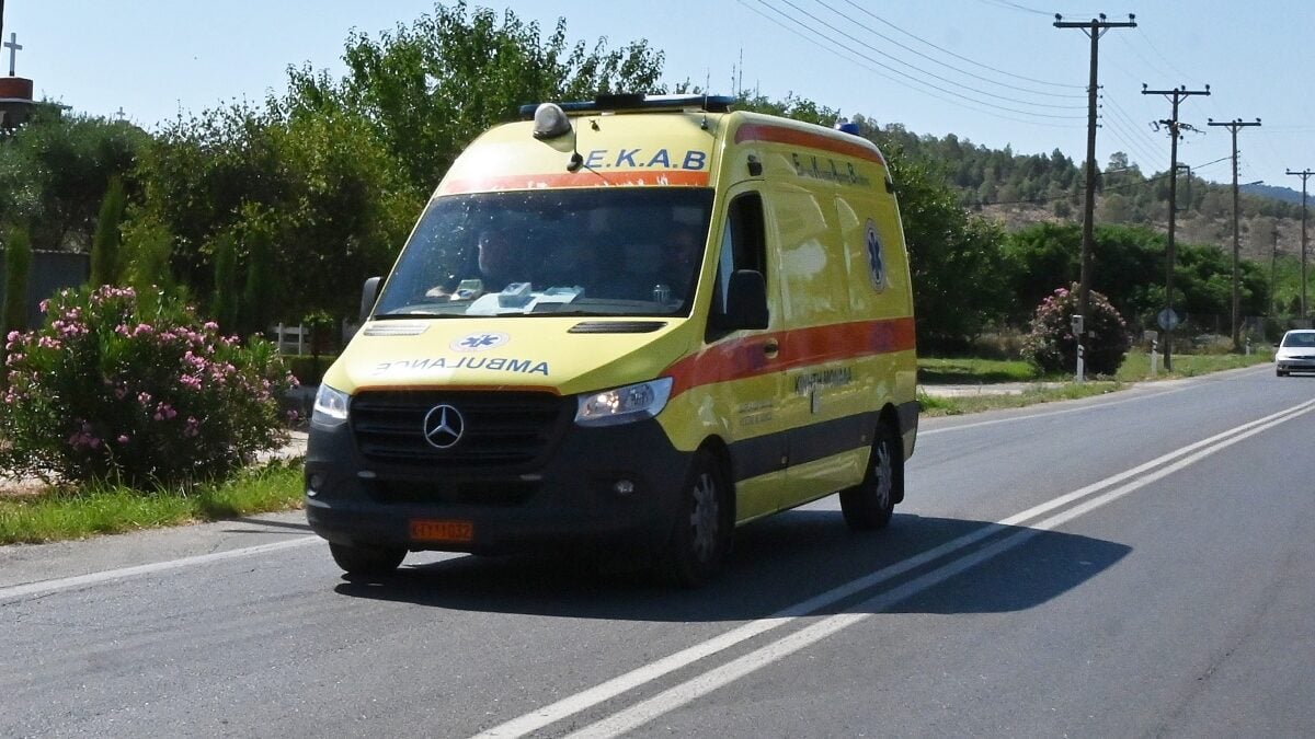 Ιωάννινα: Μεθυσμένος 29χρονος τραυμάτισε με το αυτοκίνητο την 24χρονη σύντροφό του - Μάχη για τη ζωή της δίνει 1 Ιωάννινα: Μεθυσμένος 29χρονος τραυμάτισε με το αυτοκίνητο την 24χρονη σύντροφό του – Μάχη για τη ζωή της δίνει