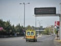 Τροχαίο στην Ποσειδώνος με 5 τραυματίες: Αυτοκίνητο έπεσε στα κιγκλιδώματα και ανετράπη – Σοβαρά τραύματα οι 4 επιβαίνοντες
