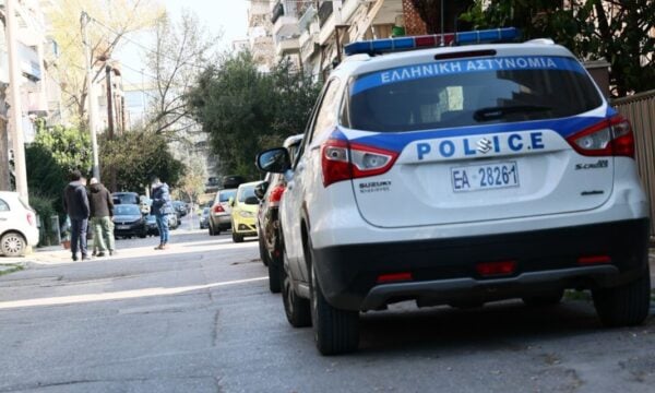 Μέγαρα: Εγκληματική ομάδα έκλεβε οχήματα και τα διέλυε για ανταλλακτικά – Δύο συλλήψεις