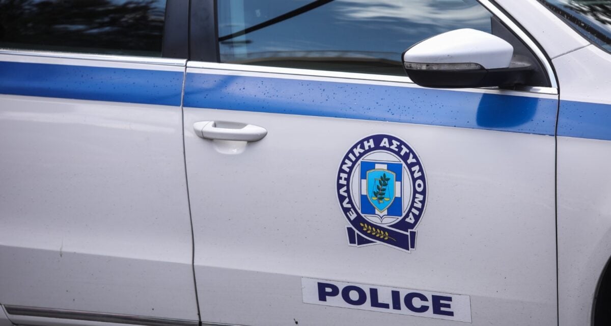 Πάτρα: Απατεώνας παρίστανε τον εγγονό και άρπαξε κοσμήματα 10.000 ευρώ από ηλικιωμένη