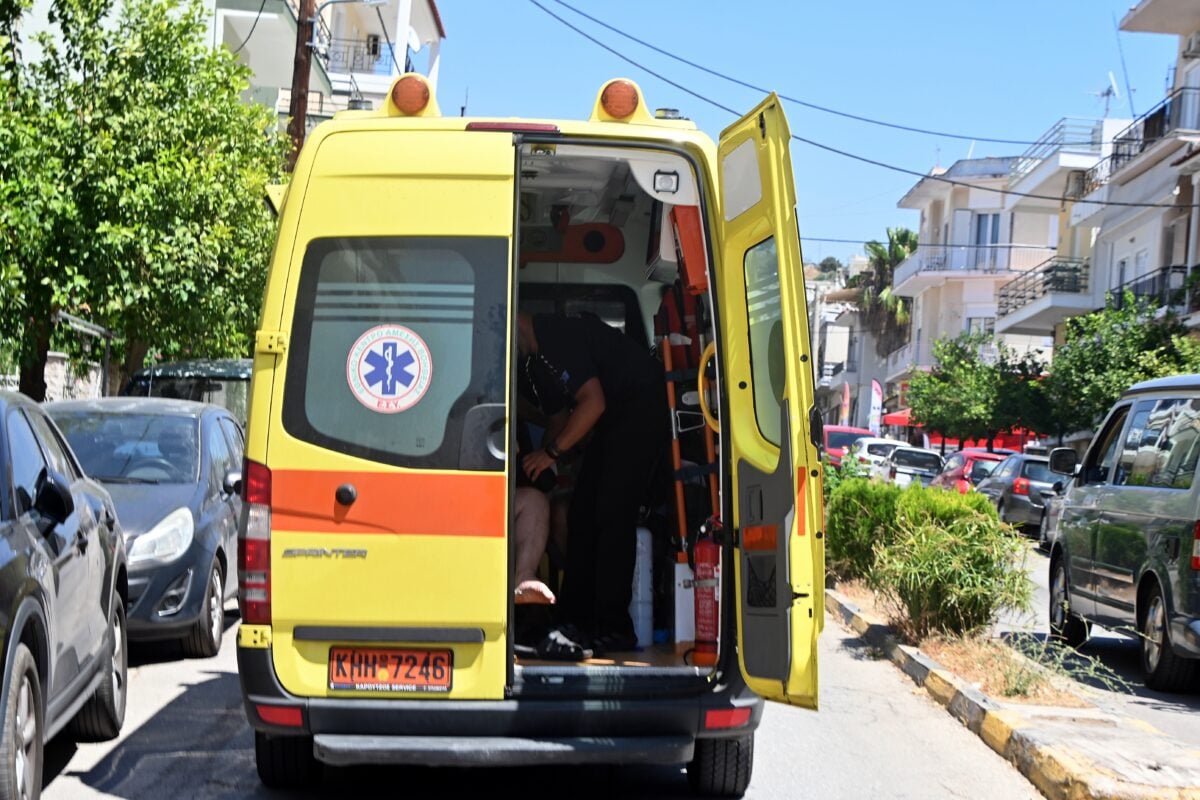 Κατερίνη: Ανήλικη μεταφέρθηκε στο νοσοκομείο μετά από πτώση από μπαλκόνι