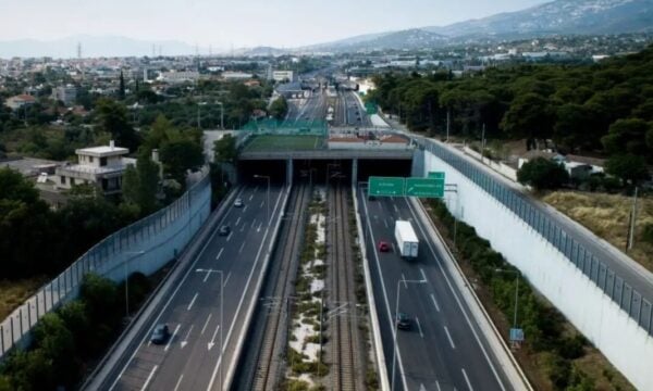 Τροχαίο στην Αττική Οδό: Διακοπή κυκλοφορίας στο ρεύμα προς αεροδρόμιο μετά την έξοδο Ασπροπύργου
