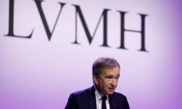 Louis Vuitton: Η οικογένεια Arnault απλοποιεί τη δομή για να διατηρήσει τον έλεγχο