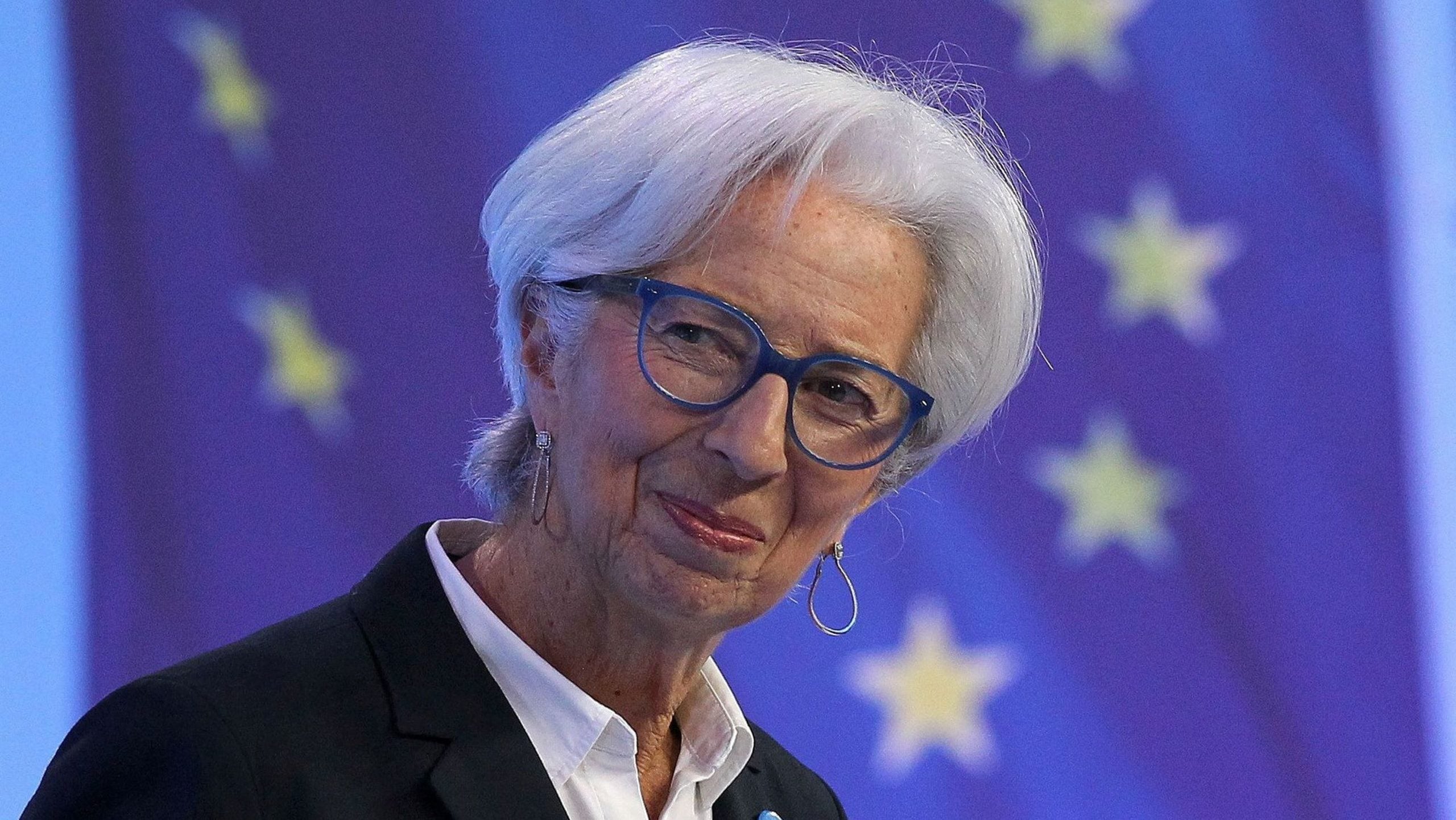Η Λαγκάρντ βλέπει υψηλή αβεβαιότητα και αυξημένους κινδύνους