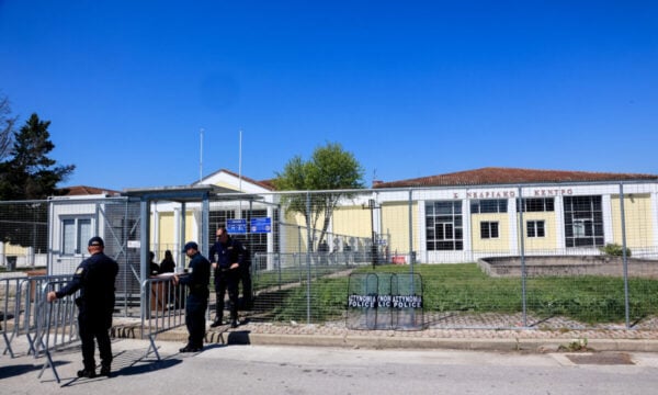 Δίκη για τα Τέμπη: Πατέρας μηχανοδηγού κατέθεσε «Από πού κι ως πού έβγαλαν το παιδί μου λαθρέμπορο;» – Τη Δευτέρα η επόμενη συνεδρίαση