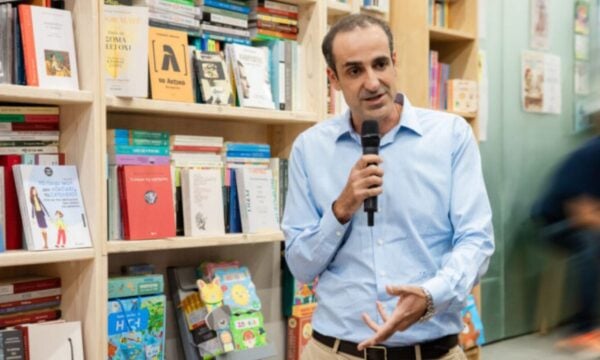 Bookmarkers: Η εκστρατεία του Γρηγόρη Δημητριάδη με επίκεντρο το βιβλίο