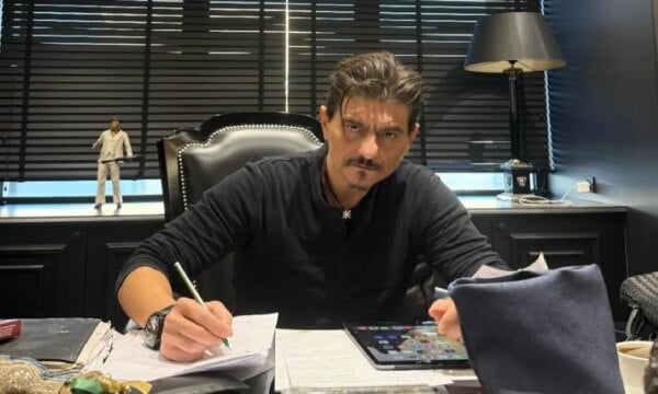 Δημήτρης Γιαννακόπουλος: Η φωτό στο ντουζ και τα σχόλια «Μας έφτιαξες τη μέρα πρόεδρε»