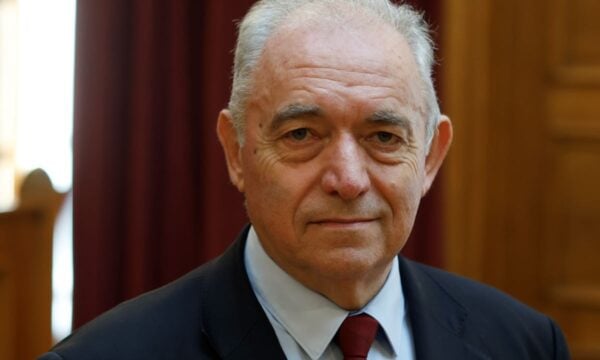 Ευθύμιος Λέκκας: Η Πλάκα θύμισε Βηρυτό – παλιό μνημείο με μεγάλη τρωτότητα το κτίριο