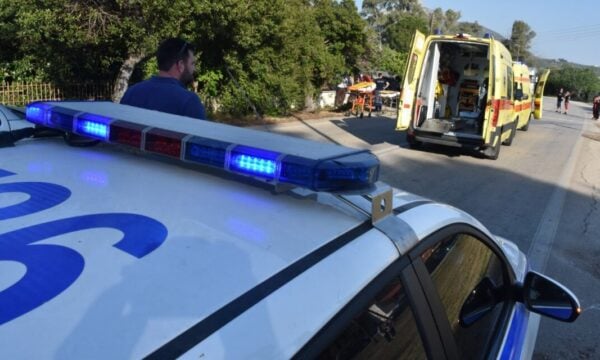 Ηγουμενίτσα: 24χρονη τραυματίστηκε σοβαρά από αυτοκίνητο που οδηγούσε ο σύντροφός της