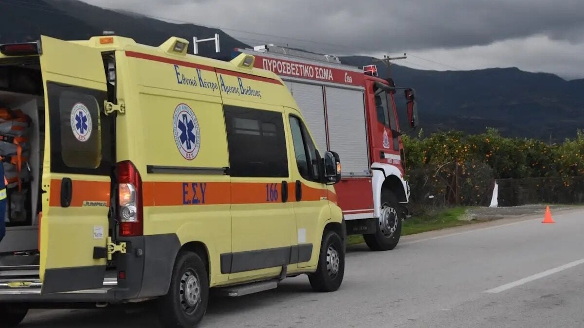 Εύβοια: Δύο άτομα απεγκλωβίστηκαν από αυτοκίνητο στα Πολιτικά λόγω της κακοκαιρίας 1 Εύβοια: Δύο άτομα απεγκλωβίστηκαν από αυτοκίνητο στα Πολιτικά λόγω της κακοκαιρίας