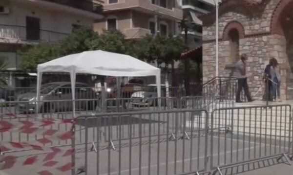 Γιώργος Μαζωνάκης: Λαϊκή αγρυπνία στις 19:30 – Κιγκλιδώματα, σκηνές και ασθενοφόρο σε ετοιμότητα