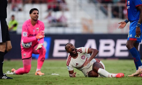 Βόλος – Ολυμπιακός 1-1: Οι Πειραιώτες «πληγώθηκαν» βαθμολογικά και αγωνιστικά στο Πανθεσσαλικό, σοβαροί τραυματισμοί για Ελ Κααμπί και Ρόκα