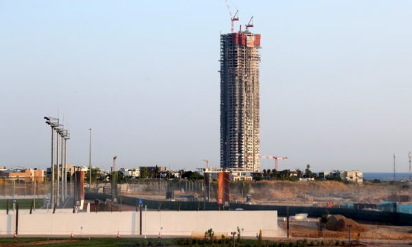 The Times: Η Αθήνα μπορεί να γίνει το νέο Ντουμπάι – Γιατί οι κροίσοι του Λονδίνου μετακομίζουν στην Ελλάδα;