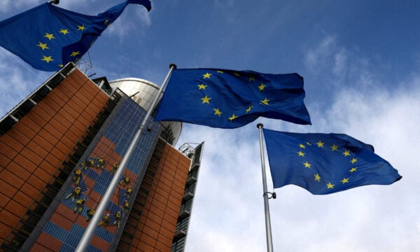 Politico: Η Ευρώπη ξανά μπροστά στον εφιάλτη της χειμερινής ενεργειακής κρίσης – Τα περιορισμένα όπλα της Ε.Ε. και ο Τραμπ