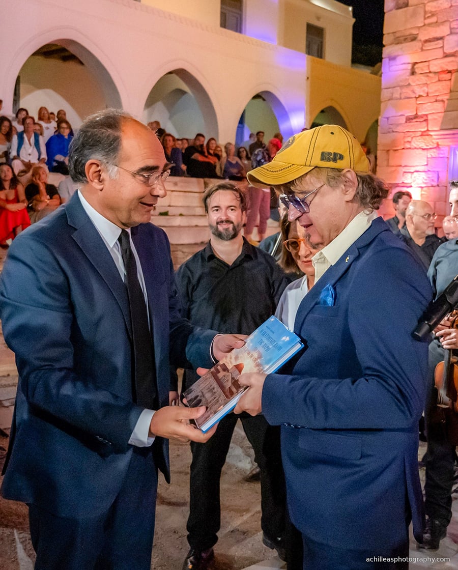 Δημήτρης Κατής και Ορχήστρα Σύγχρονης Μουσικής της ΕΡΤ σε συναυλία στην Πάρο 9 Δημήτρης Κατής και Ορχήστρα Σύγχρονης Μουσικής της ΕΡΤ σε συναυλία στην Πάρο